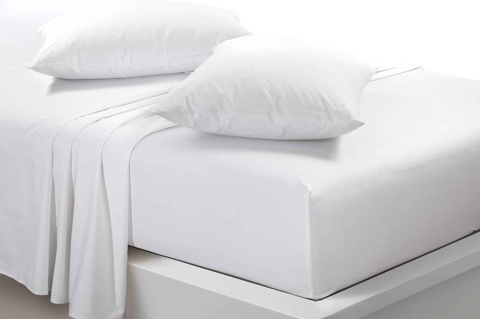 FNT Fitted Sheets White